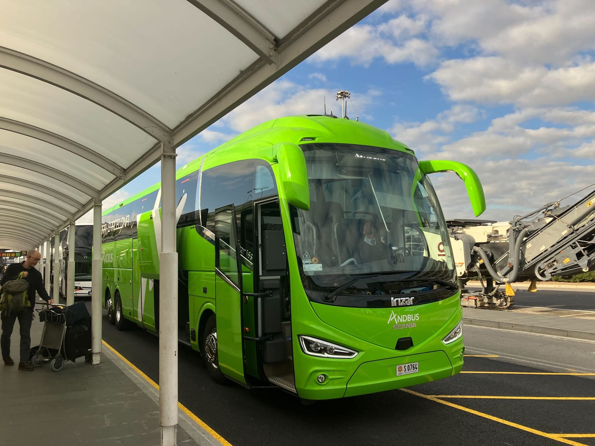 Andbus shared airport transfer to Andorra