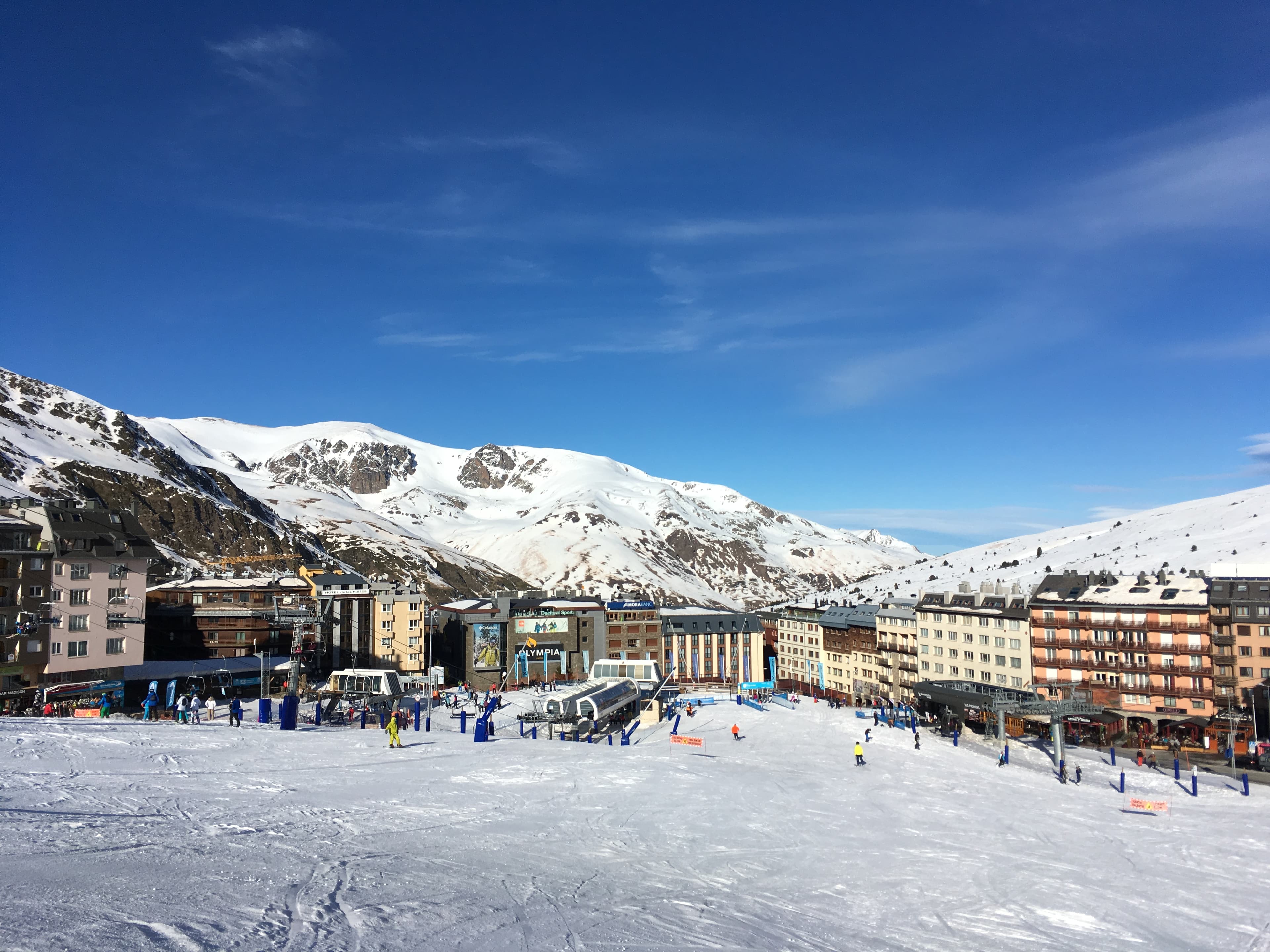 Pas de la Casa, Grandvalira — book with peace of mind