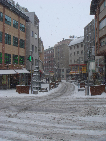 Snow in the town - 17/12/11