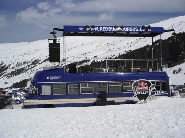 Red Bull tour bus 16/03