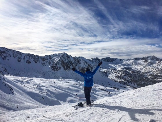 Welcoming winter with open arms at the top of the TSD4 Pas de la Casa chairlift