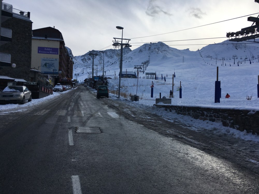 The road to the slopes of Pas de la Casa