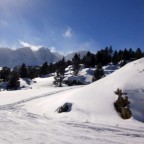 Skiing down in to Grau Roig